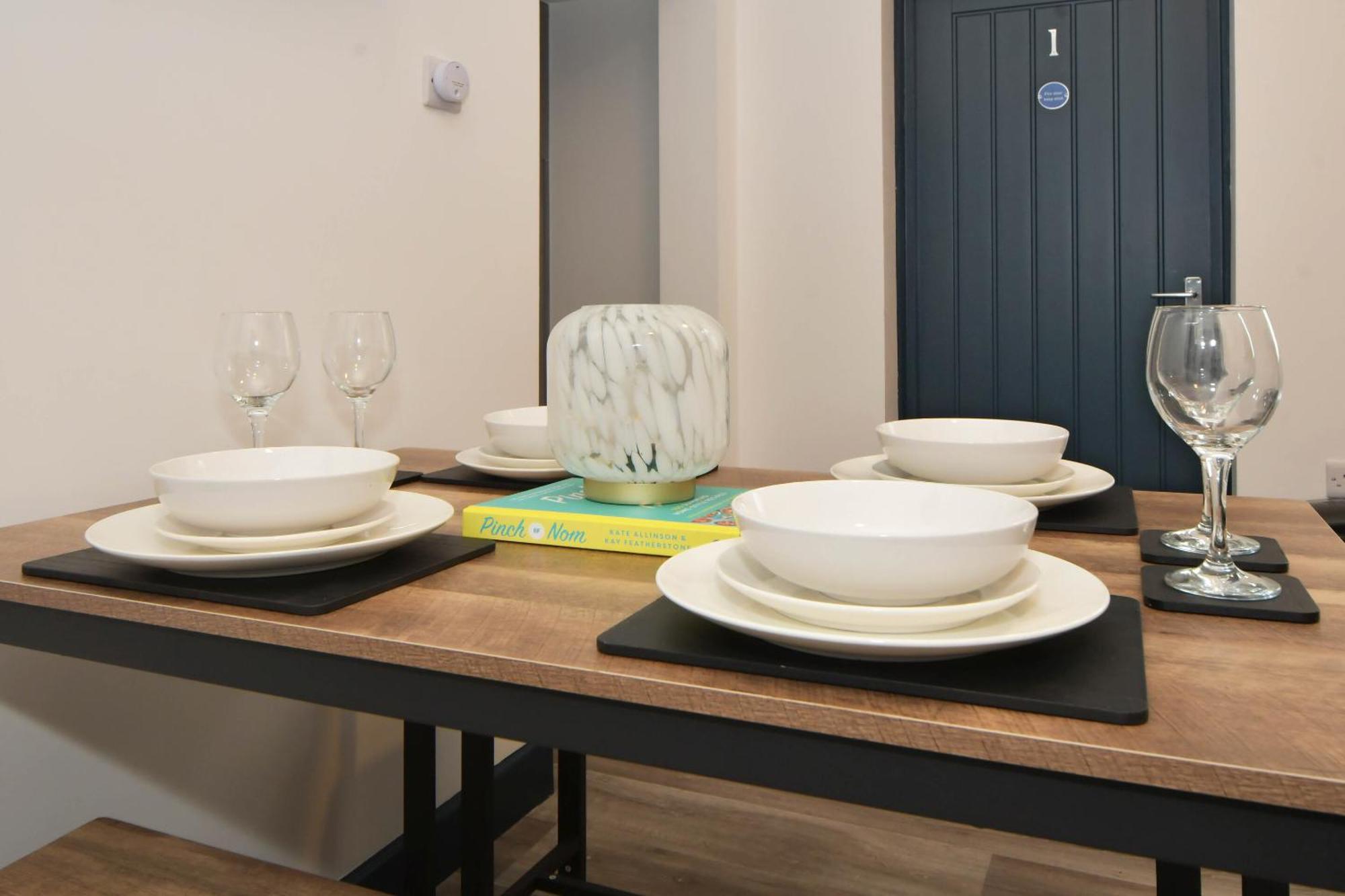 Stay At Shobnall Road Rooms And Studios Burton Экстерьер фото
