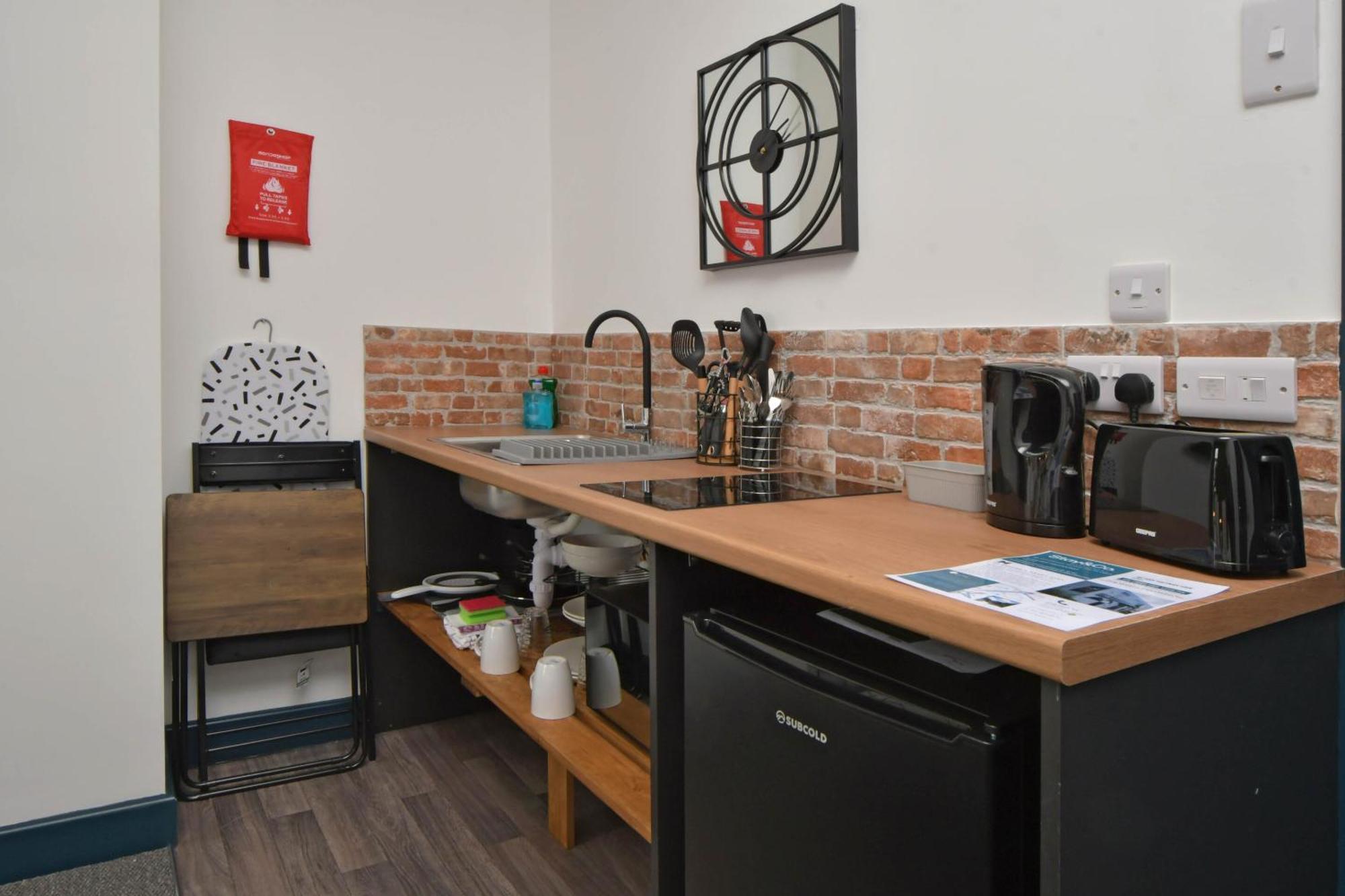 Stay At Shobnall Road Rooms And Studios Burton Экстерьер фото