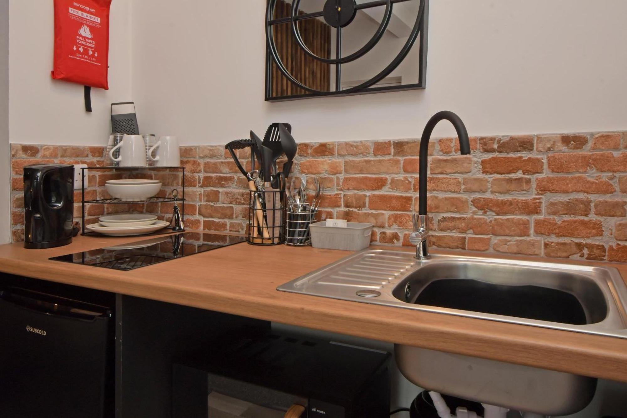 Stay At Shobnall Road Rooms And Studios Burton Экстерьер фото